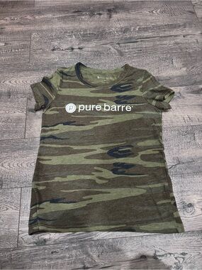 Pure barre camouflage T-shirt